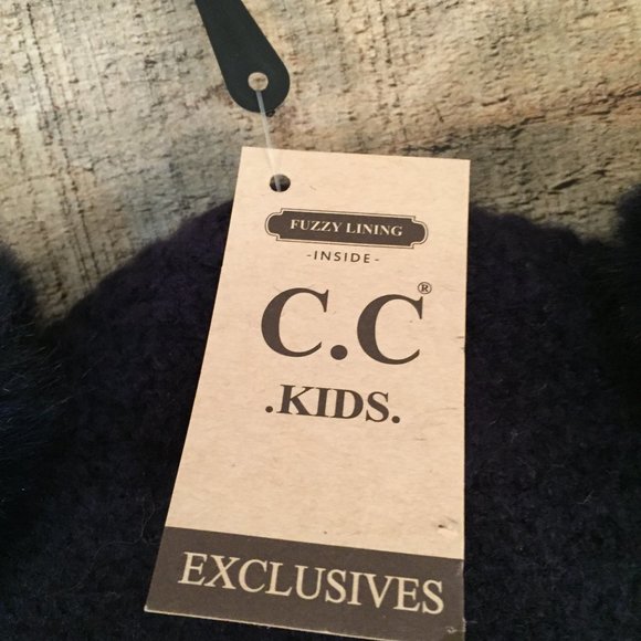 Adorable CC Kids Black Knit PomPom Hat One Sz NWT - Picture 3 of 4